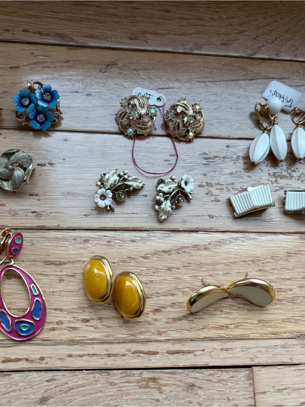 Vtg lot of 9, Avon, Lisner, Coro, Trifari Earrings.  7 clip on, 2 pierced.
